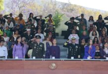 Sheinbaum conmemora el 8M junto a mujeres de las Fuerzas Armadas y reconoce su papel en la historia de México