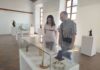 Exposición en Pátzcuaro celebra el legado de la pasta de caña con obras de nuevos creadores