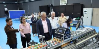 Apuesta Michoacán por la tecnología para potenciar su agroindustria: Bedolla