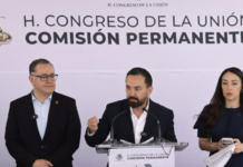 Arturo Ávila defiende derechos de las audiencias y rechaza que regulación de medios implique censura