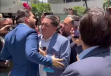 Pleito entre Morena y PRI escala: Mancilla y Arturo Ávila protagonizan empujones e insultos en el Senado