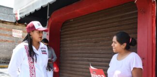 Casa por casa, Celeste Ascencio lleva información y organización a Morelia