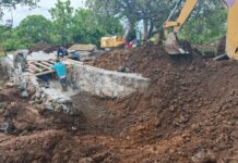 Realizan limpieza integral del canal en La Concepción para evitar inundaciones: Rogelio Zarazúa
