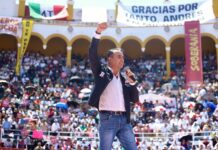 Celis llama a cerrar filas en Morena y reconoce a Carlos Torres Piña como Coordinador Estatal