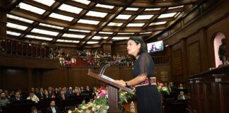 Bedolla le cumple a Michoacán, afirma Erendira Isauro al contestar al Quinto Informe de Gobierno