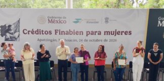 Sheinbaum cumple meta de 56 mil 500 créditos para mujeres en Michoacán; tasa de interés cero
