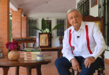 AMLO reaparece desde “La Chingada”: presenta su nuevo libro y lanza críticas a Estados Unidos