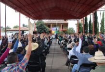 Celebra Bedolla incorporación de Huecorio a los autogobiernos; suman 55 en Michoacán