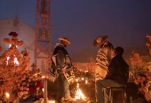 Noche de Muertos: memoria, mercado y respeto