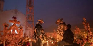 Noche de Muertos: memoria, mercado y respeto