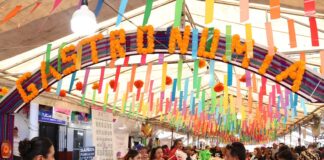 Vive la Noche de Muertos en los tianguis artesanales de Pátzcuaro y Capula