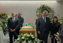 En compañía de su familia, Bedolla despide al ingeniero Cárdenas y reconoce su papel en el México moderno.